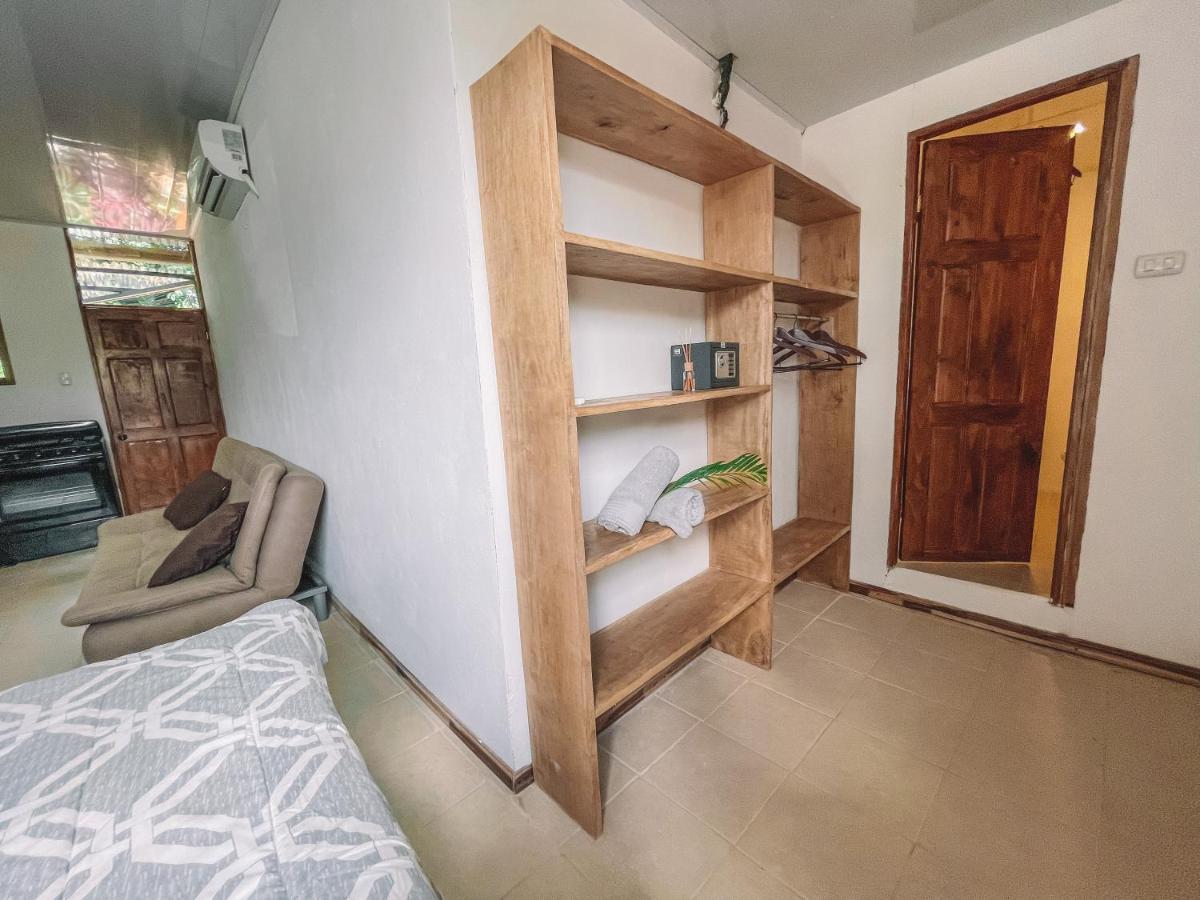 El Gato Rojas Surf Hostel Playa Santa Teresa  Экстерьер фото