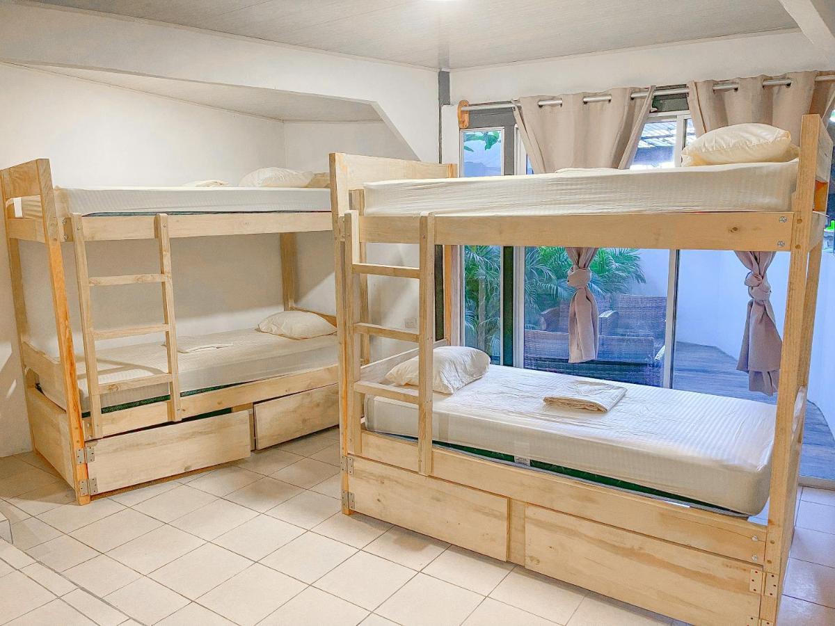 El Gato Rojas Surf Hostel Playa Santa Teresa  Экстерьер фото