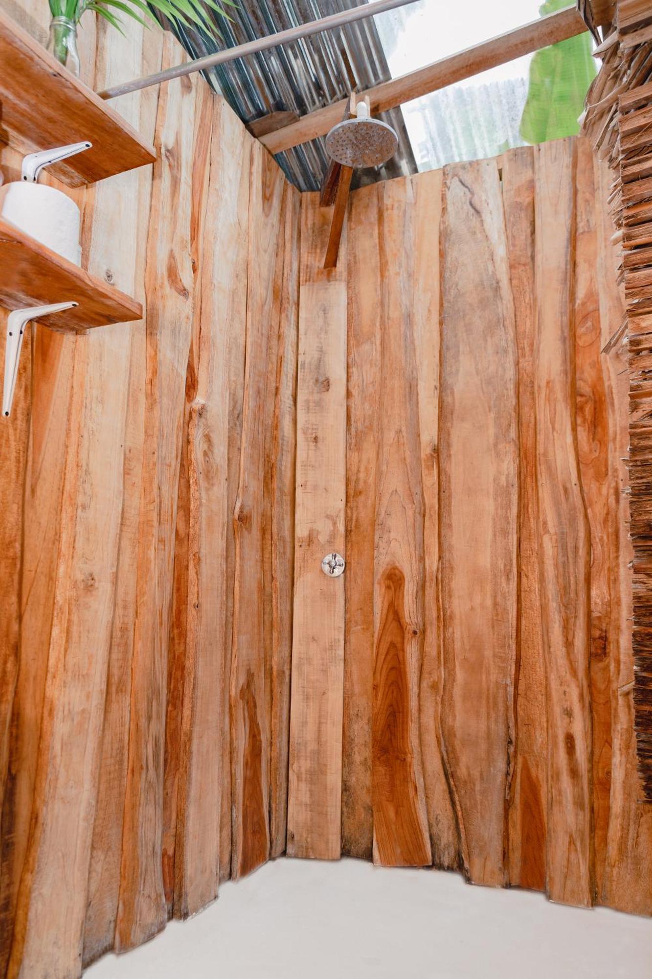 El Gato Rojas Surf Hostel Playa Santa Teresa  Экстерьер фото