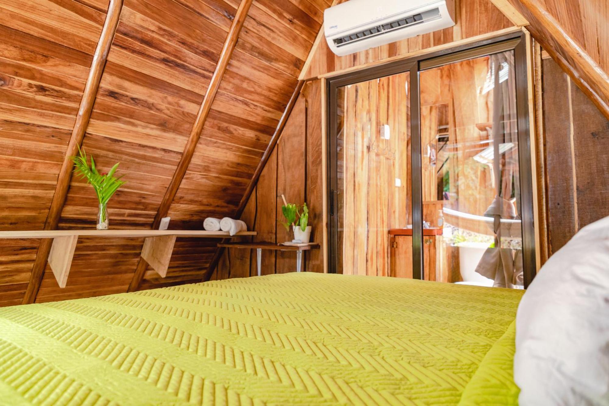 El Gato Rojas Surf Hostel Playa Santa Teresa  Экстерьер фото