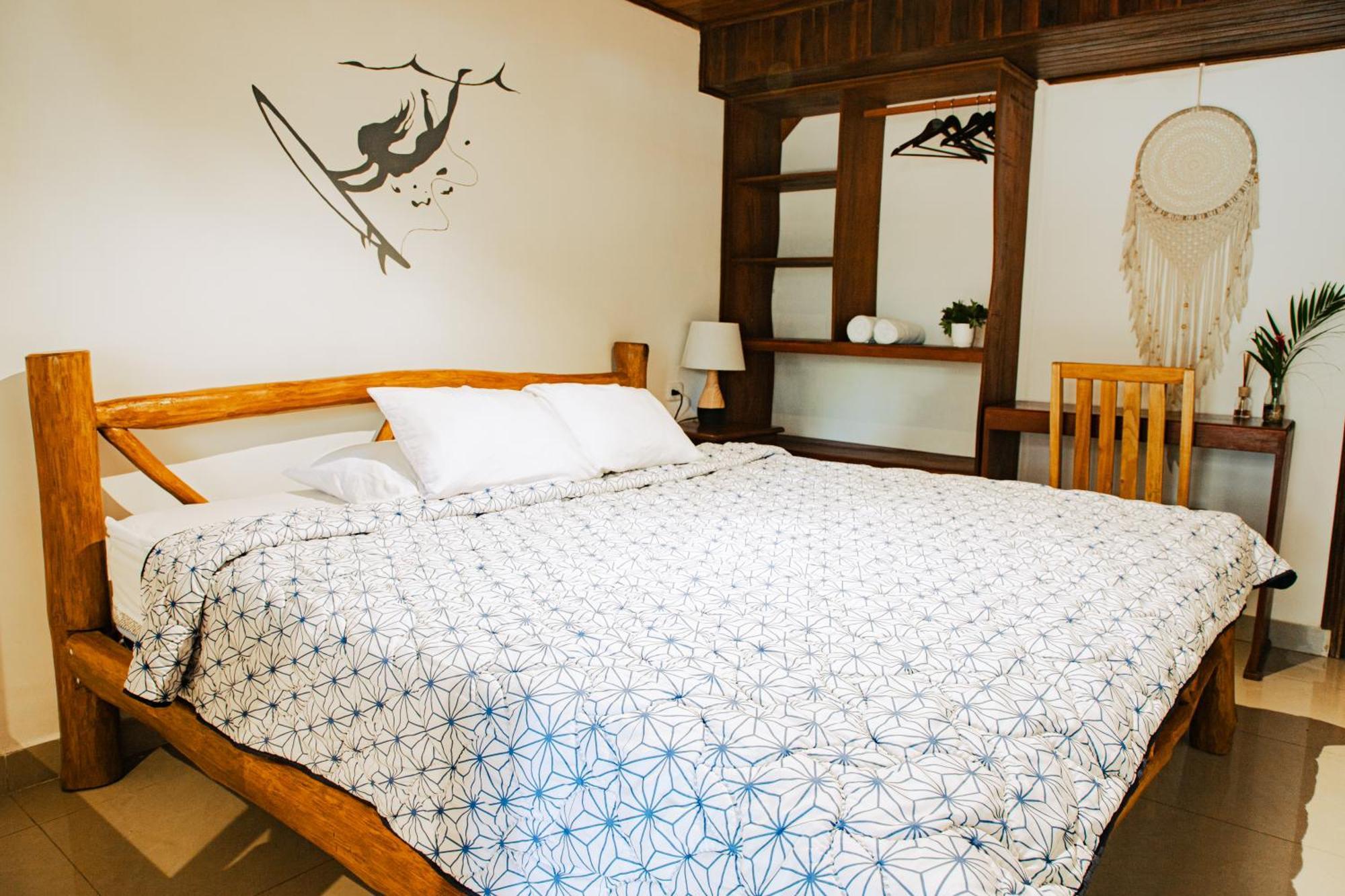 El Gato Rojas Surf Hostel Playa Santa Teresa  Экстерьер фото