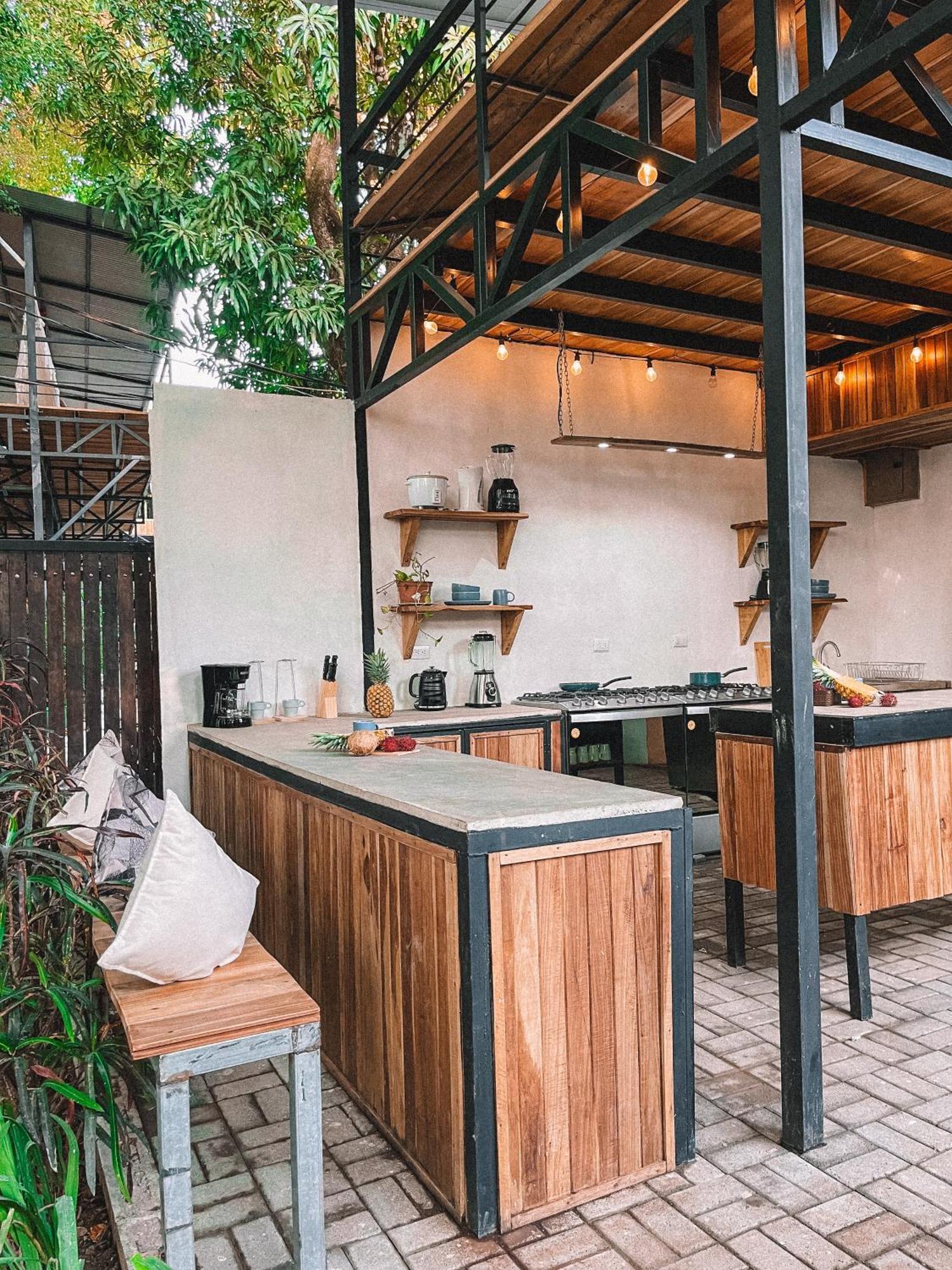 El Gato Rojas Surf Hostel Playa Santa Teresa  Экстерьер фото
